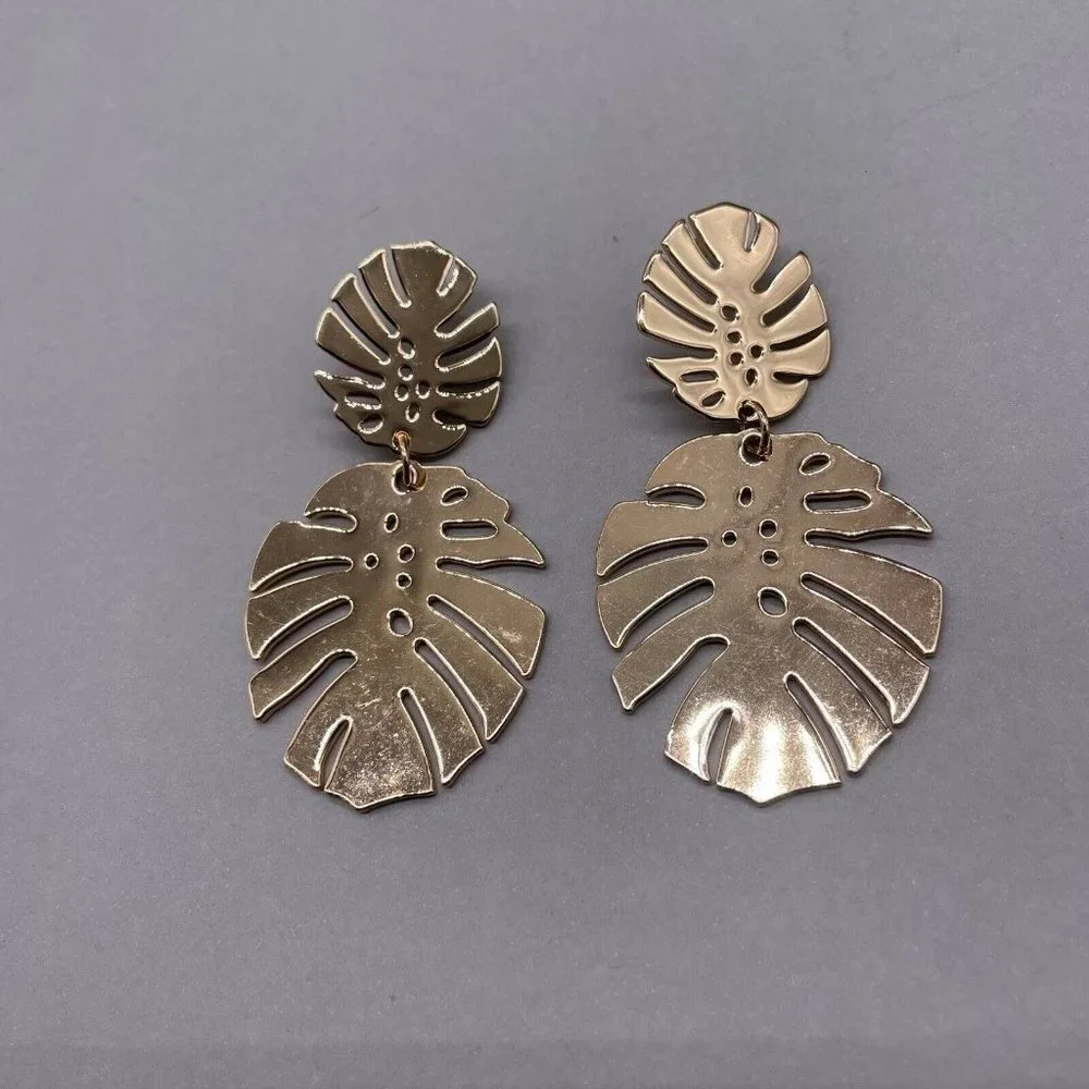 Palm Leaf Dangle Drop Earrings Gold Tone